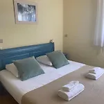 펜션 Maison Avec Piscine Du Golf De 구장메스트라